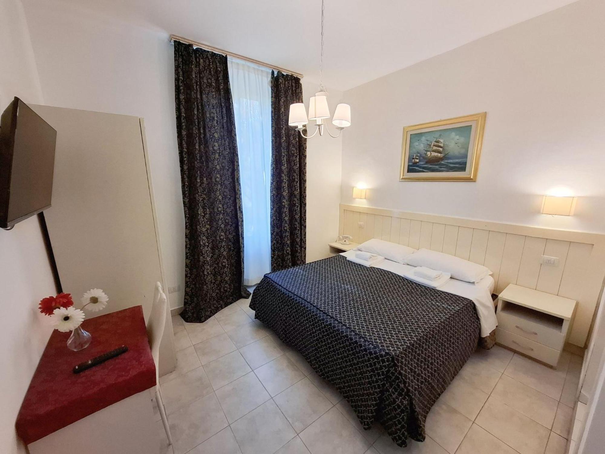 Hotel Aurelia Milano Centrale Bagian luar foto