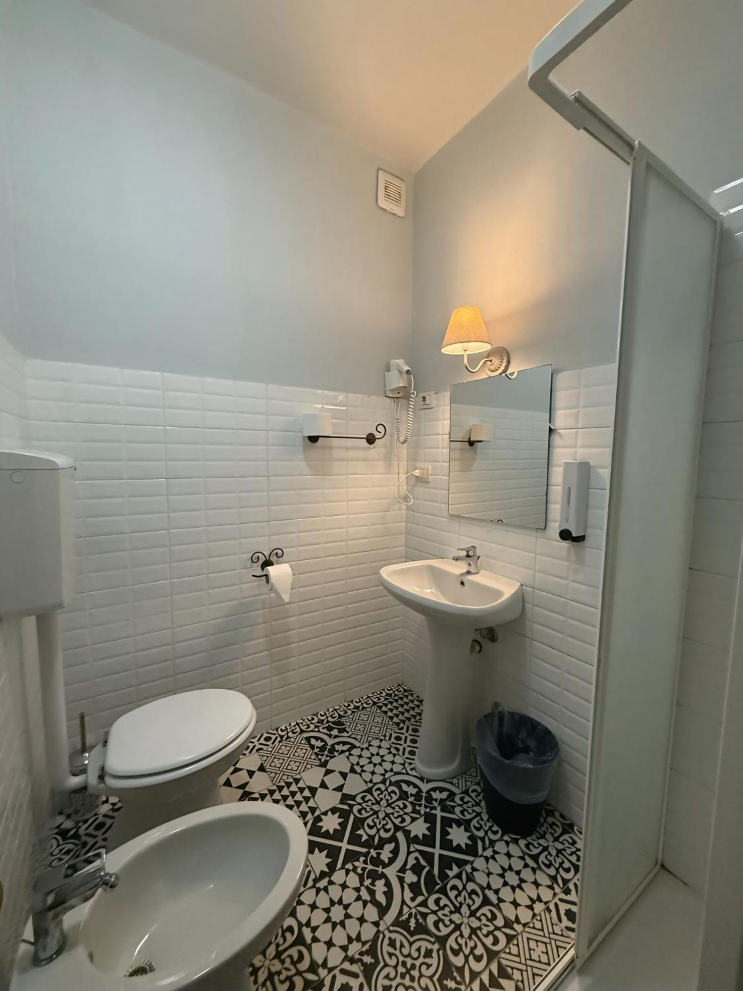 Hotel Aurelia Milano Centrale Bagian luar foto