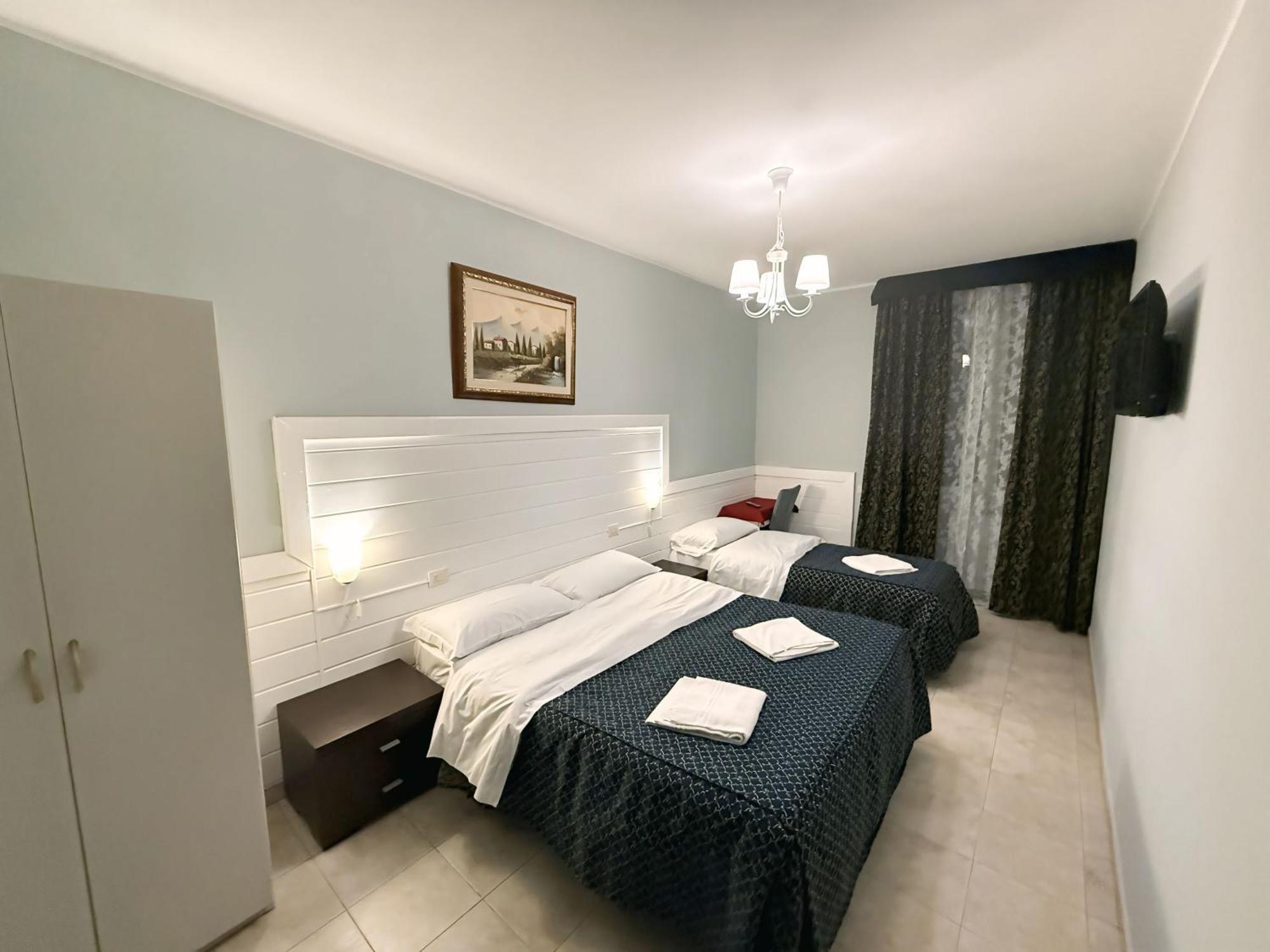 Hotel Aurelia Milano Centrale Bagian luar foto