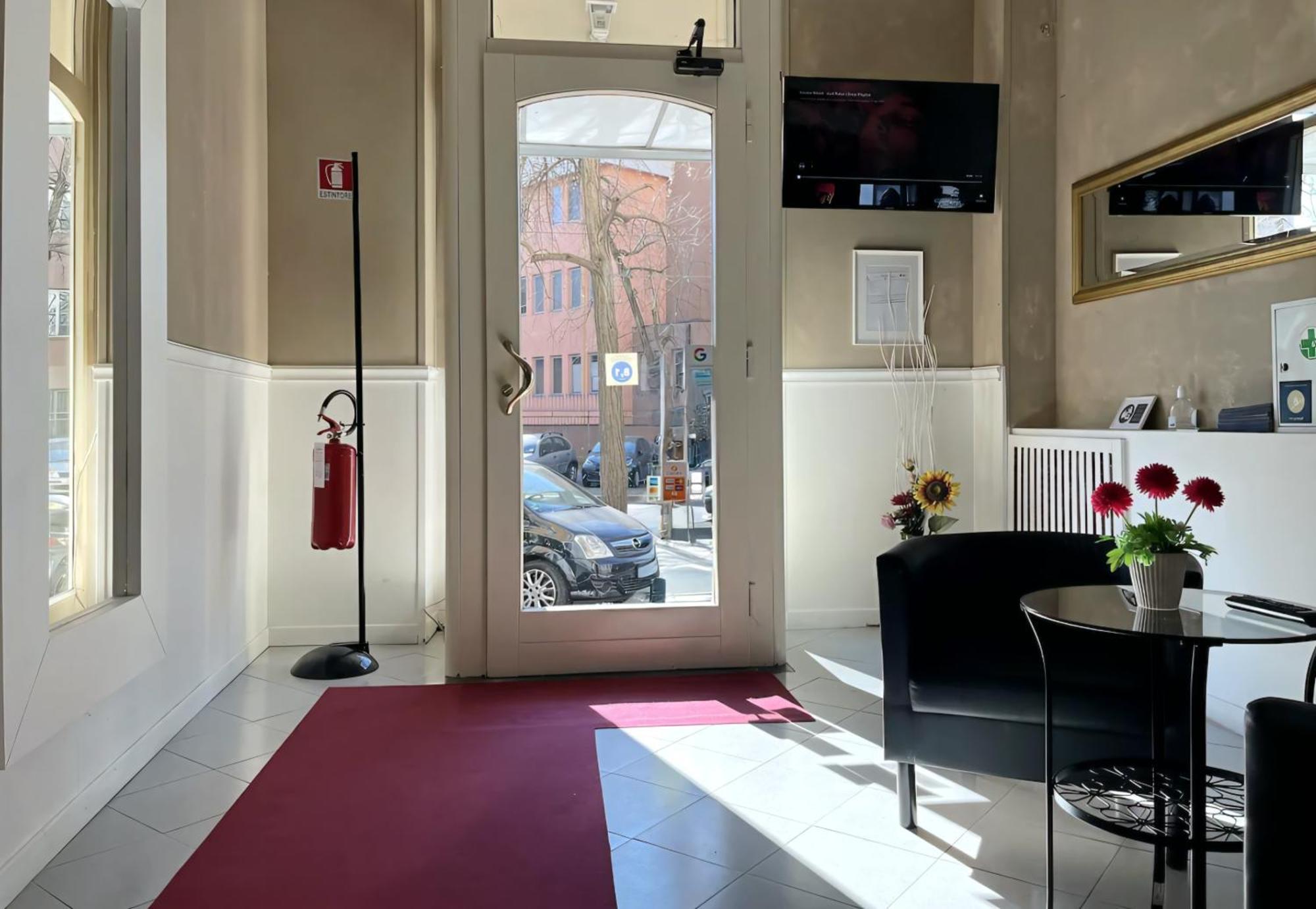 Hotel Aurelia Milano Centrale Bagian luar foto